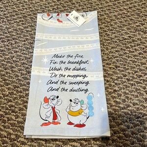 Disney hand towel never used